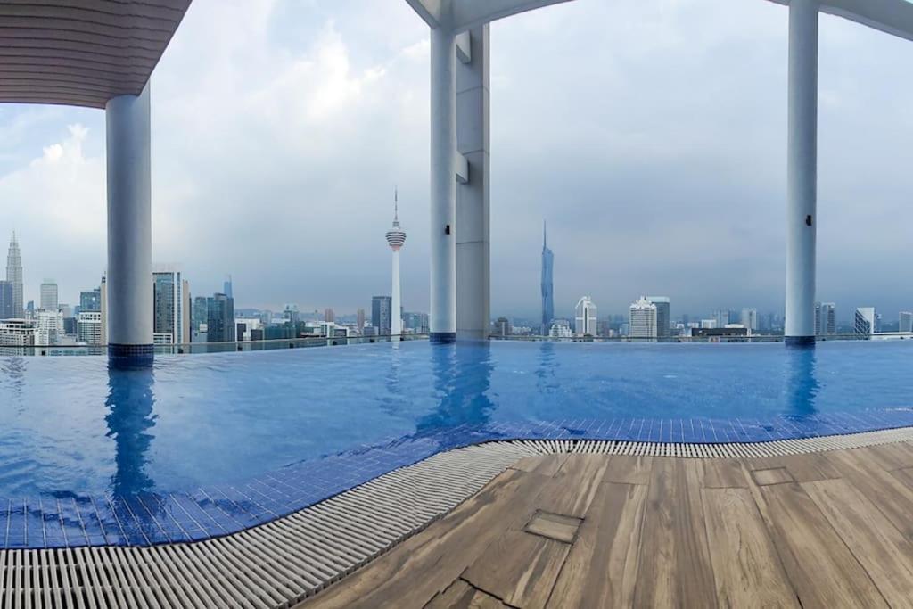 Col 23ab Cozy Klcc View & Infinity Pool Apartment Kuala Lumpur