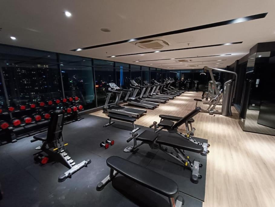 Col 23ab Cozy Klcc View & Infinity Pool Apartment *