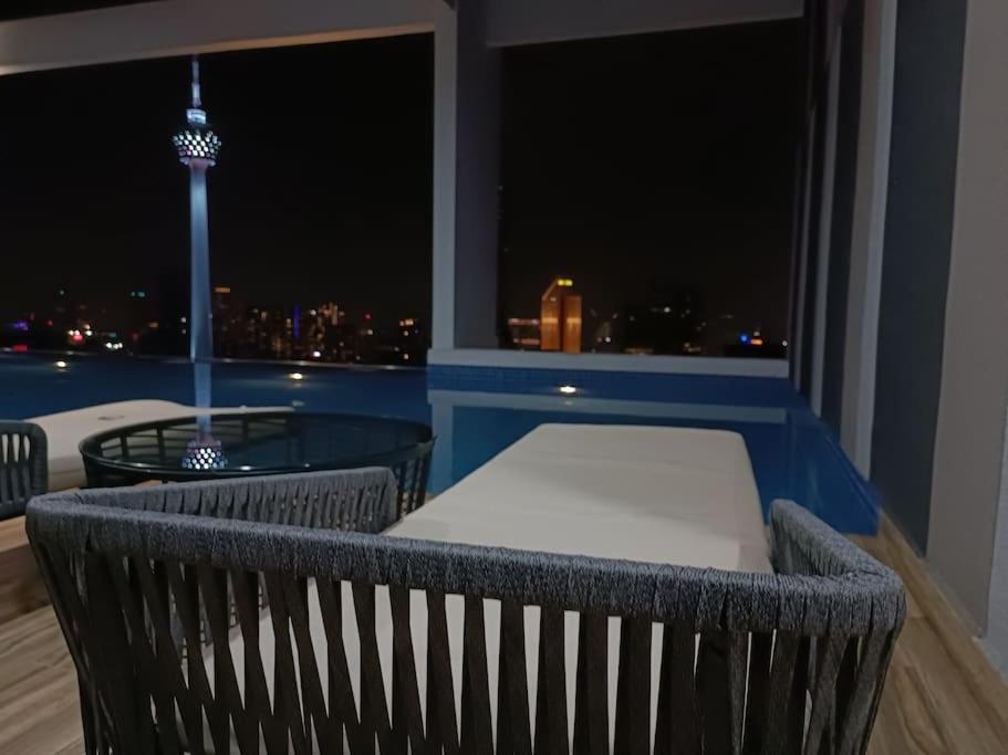 Col 23ab Cozy Klcc View & Infinity Pool Apartment